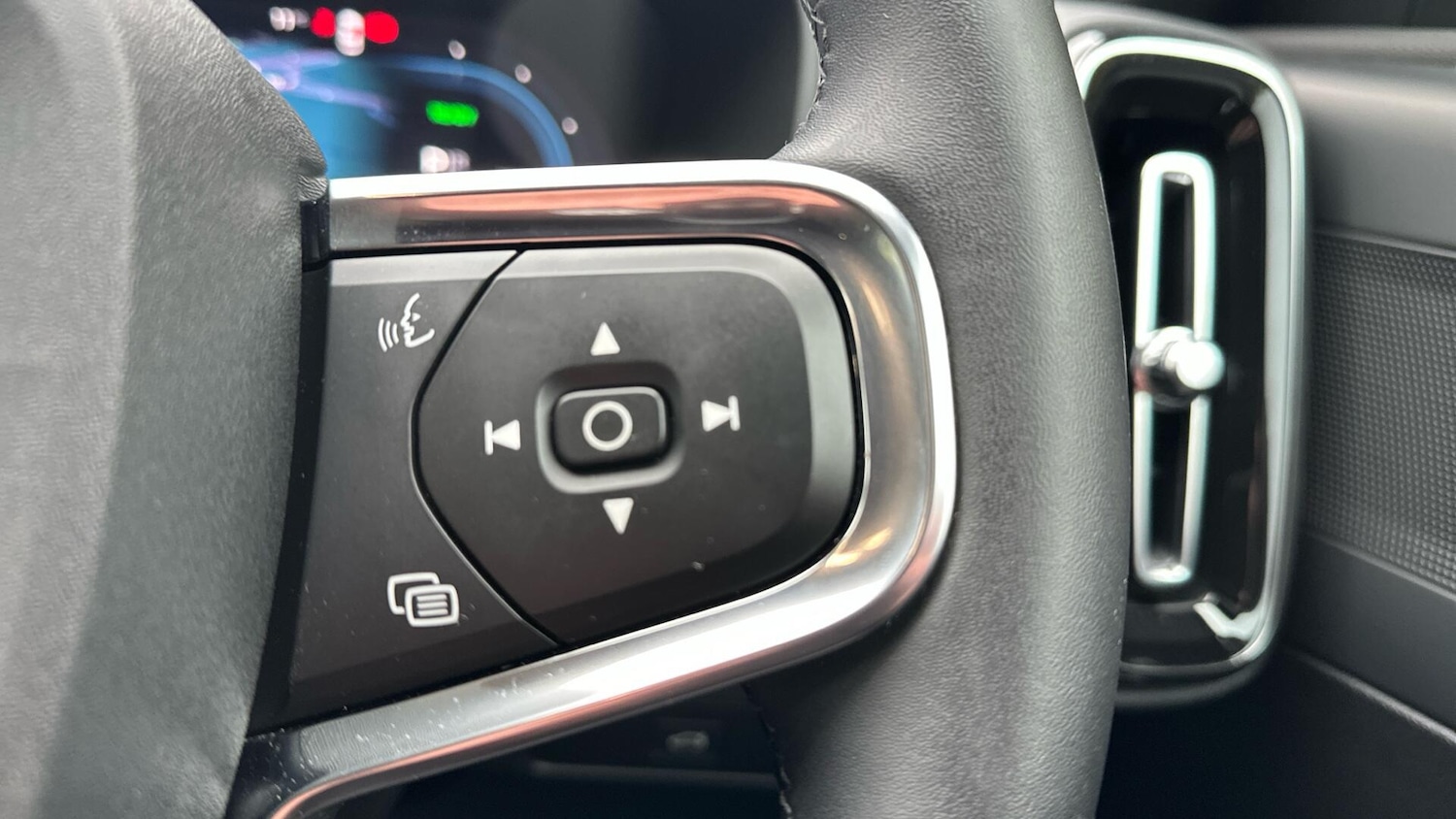 Used Volvo C40 2023 for sale - 76585458: Photo 22