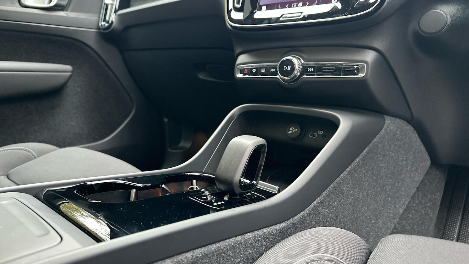 Used Volvo C40 2023 for sale - 76585458: Photo 45