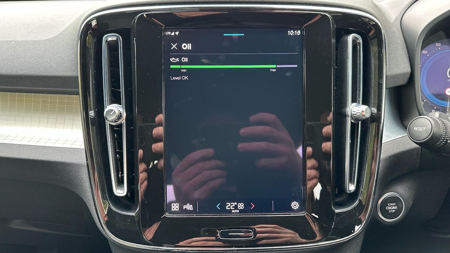 Used Volvo XC40 2022 for sale - 76336172: Photo 15