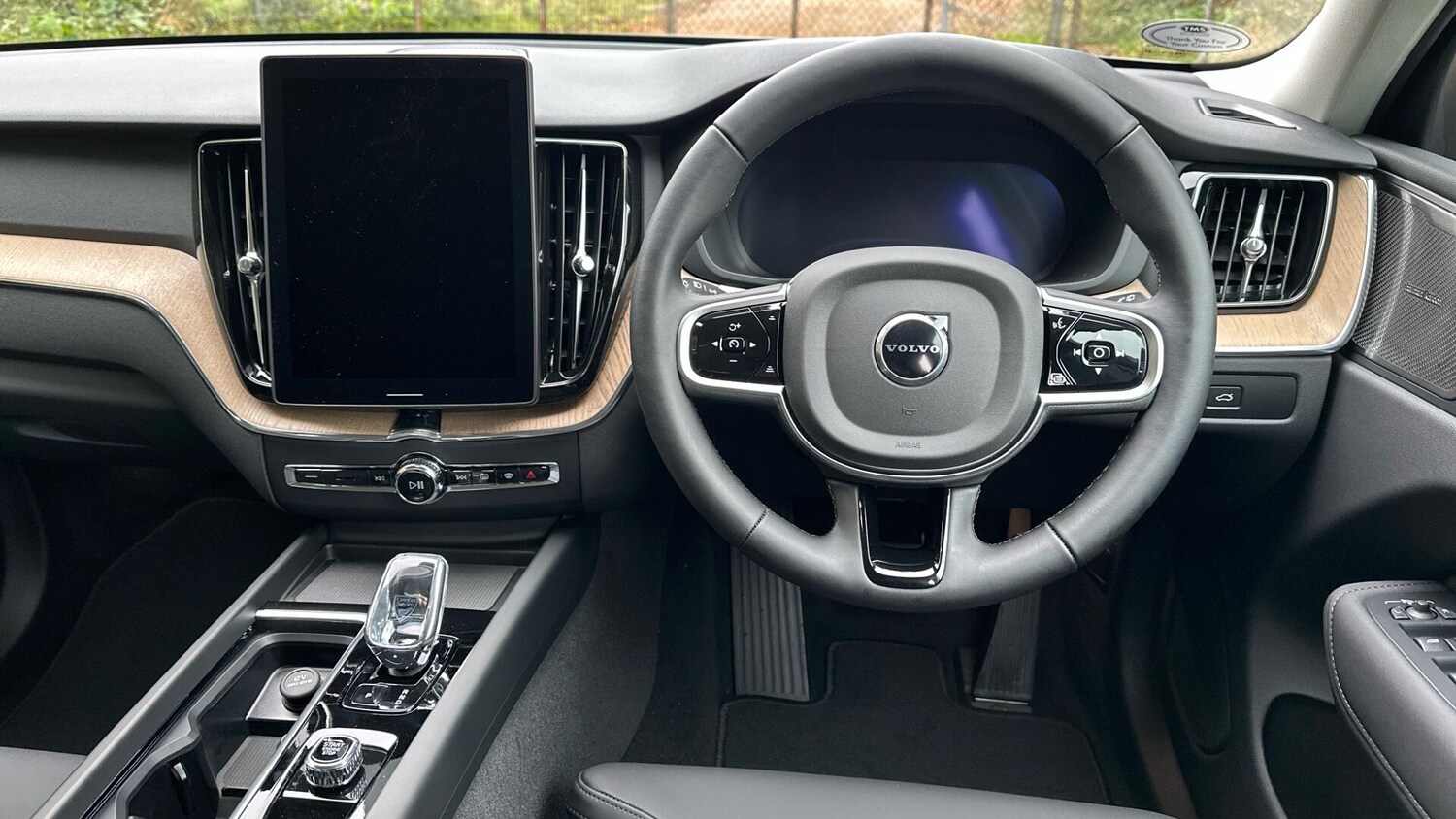 Used Volvo XC60 2025 for sale - 77672976: Photo 10