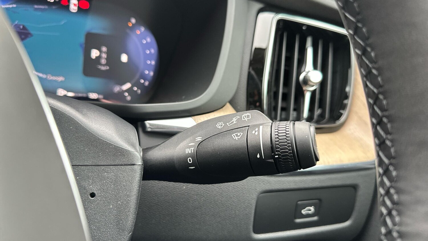 Used Volvo XC60 2025 for sale - 77672976: Photo 23