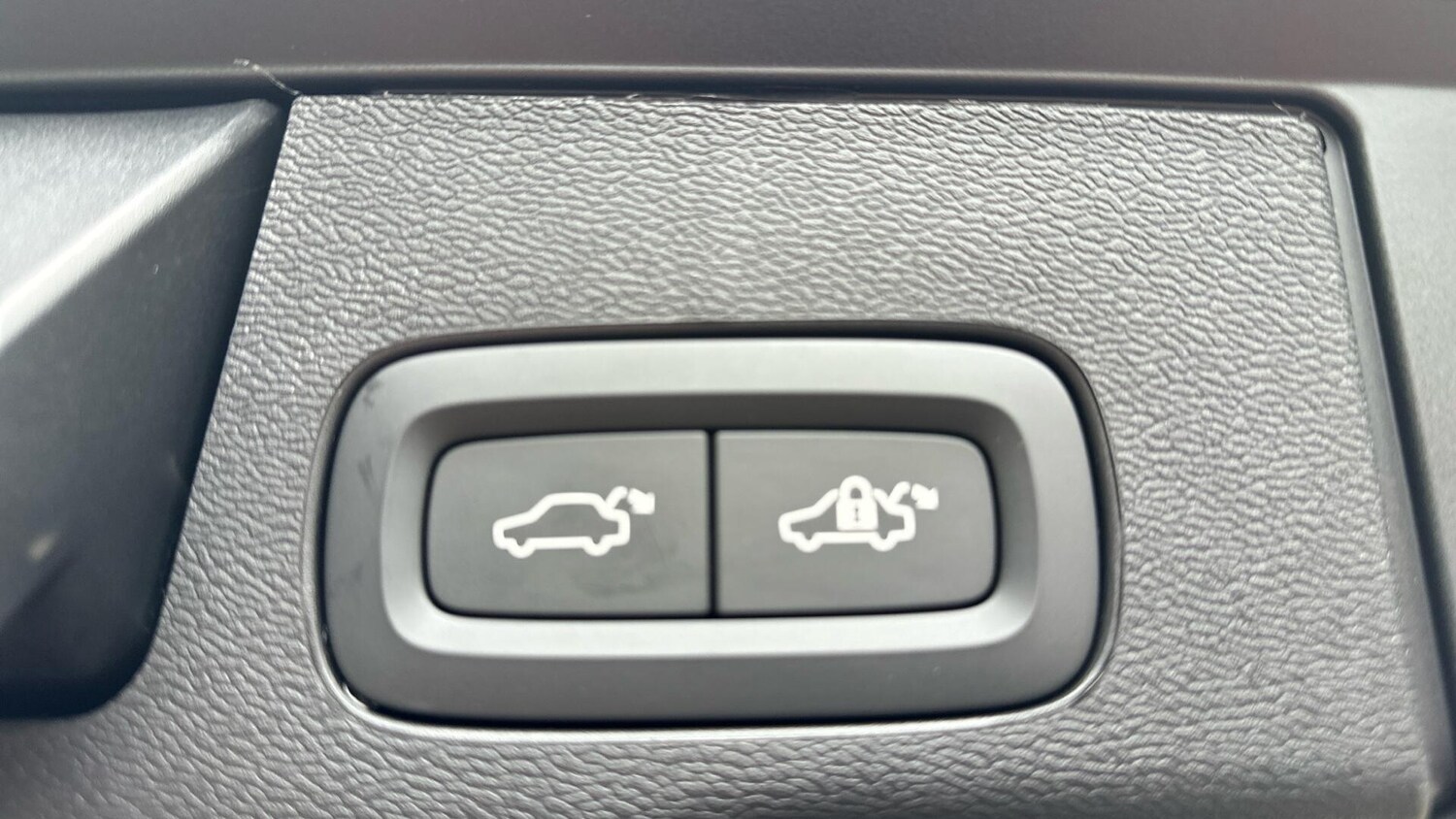 Used Volvo XC60 2025 for sale - 77672976: Photo 34