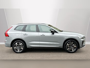 Used Volvo XC60 2025 for sale - 77672976: Photo