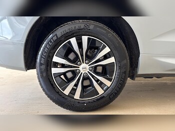 Used Volvo XC60 2025 for sale - 78416969: Photo