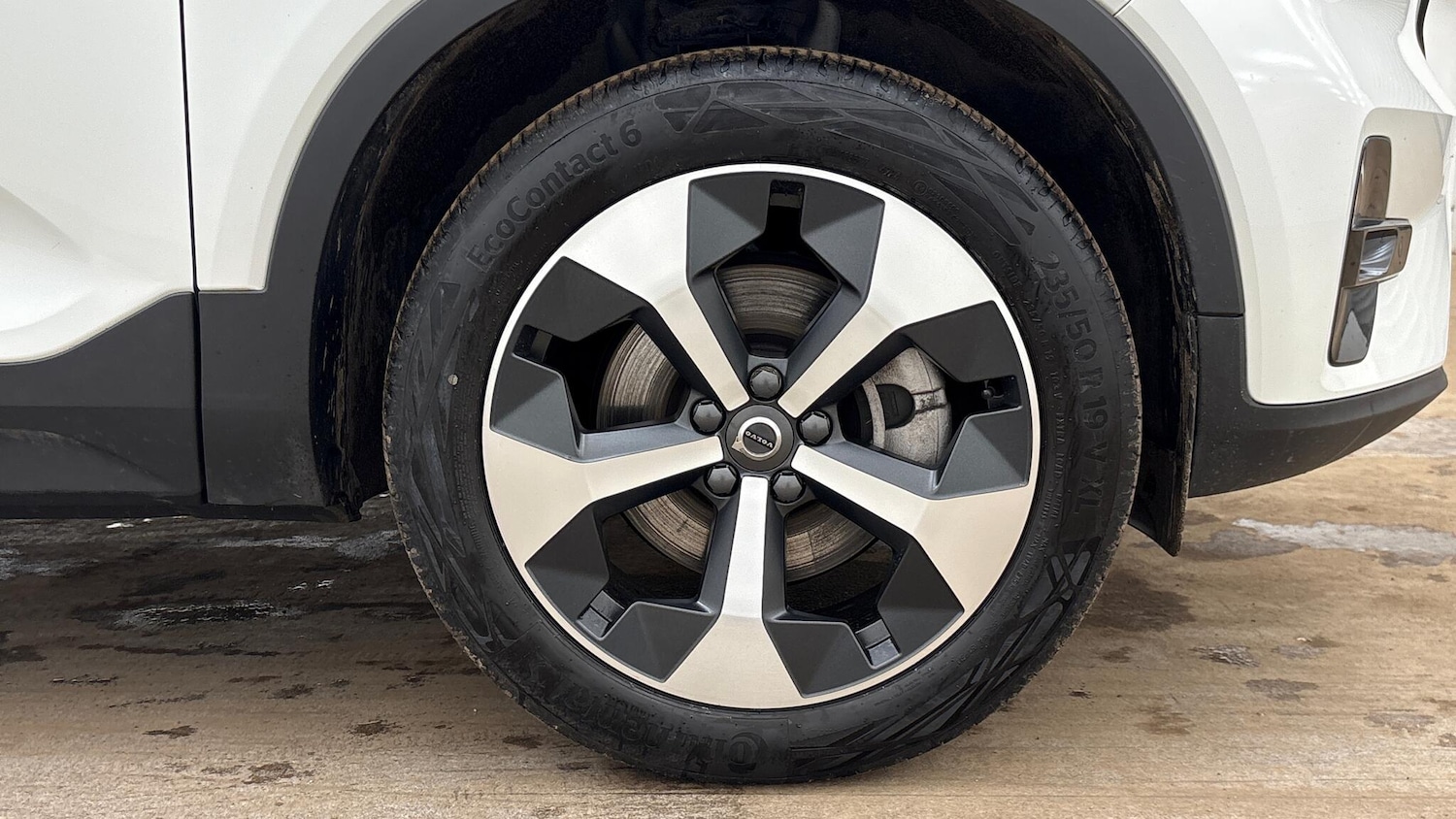 Used Volvo XC40 2025 for sale - 77723719: Photo 16