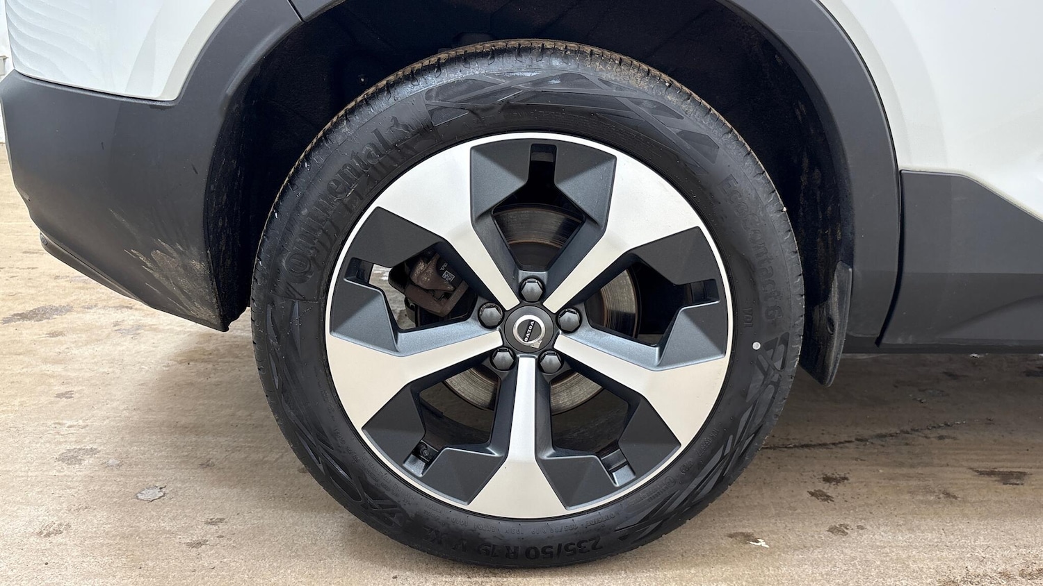 Used Volvo XC40 2025 for sale - 77723719: Photo 19