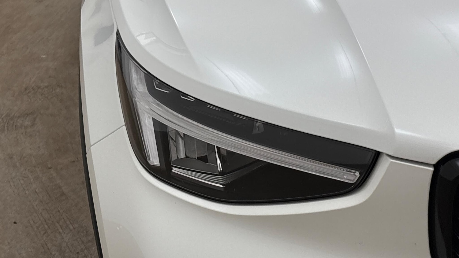 Used Volvo XC40 2025 for sale - 77723719: Photo 21