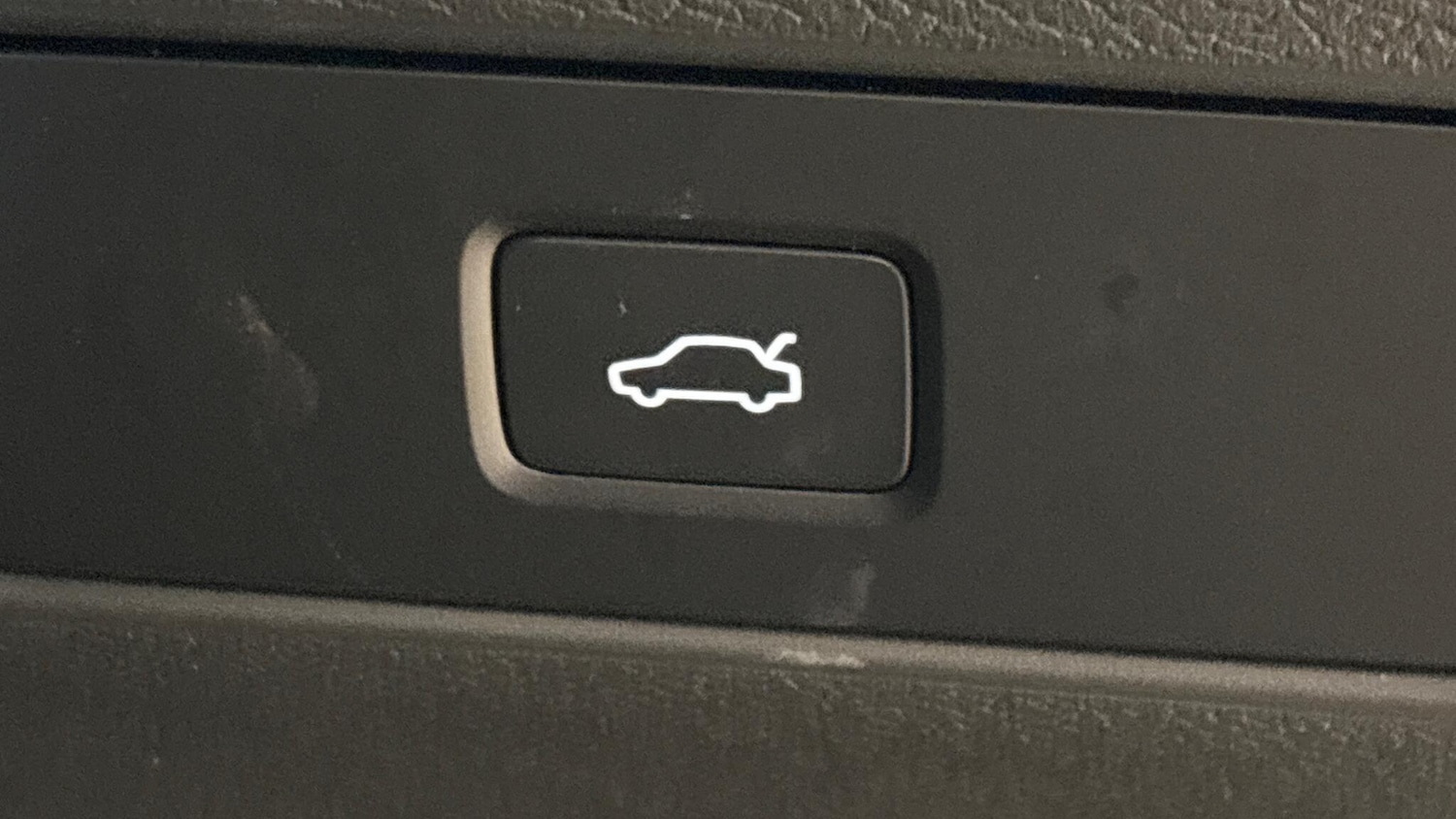 Used Volvo XC40 2025 for sale - 77723719: Photo 29