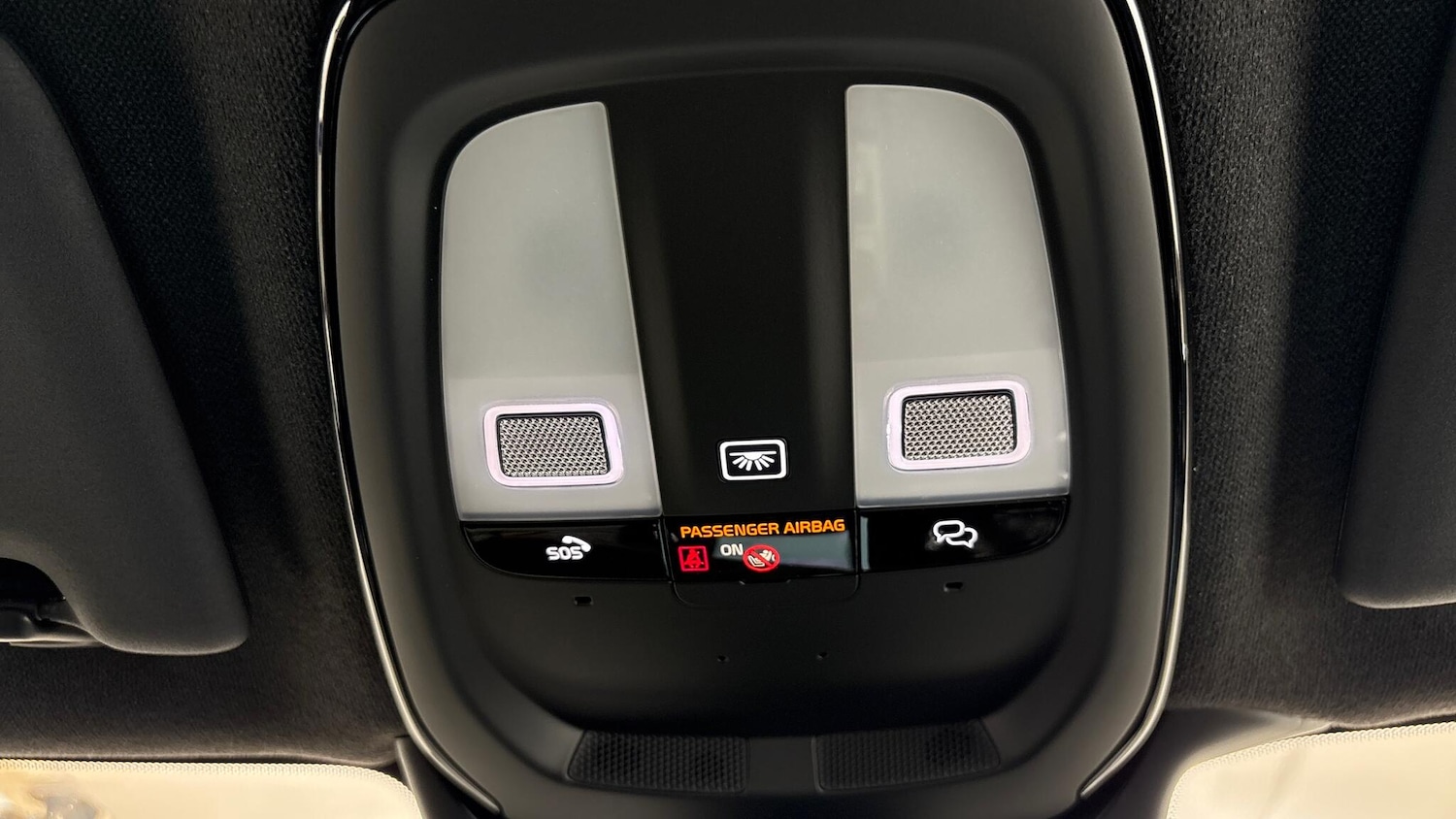 Used Volvo XC40 2025 for sale - 77723719: Photo 32