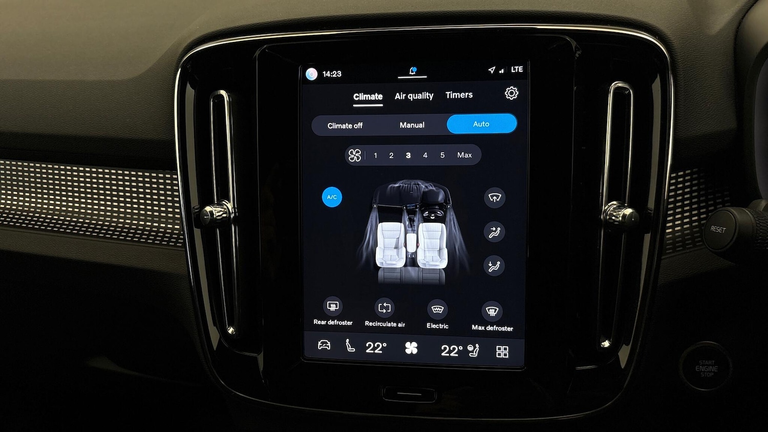 Used Volvo XC40 2025 for sale - 77723719: Photo 38