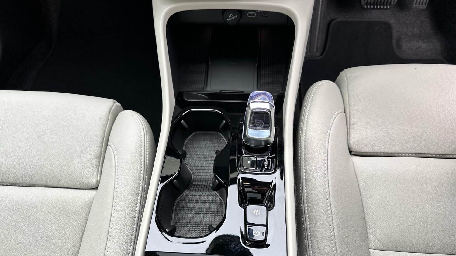 Used Volvo XC40 2025 for sale - 76561337: Photo 17