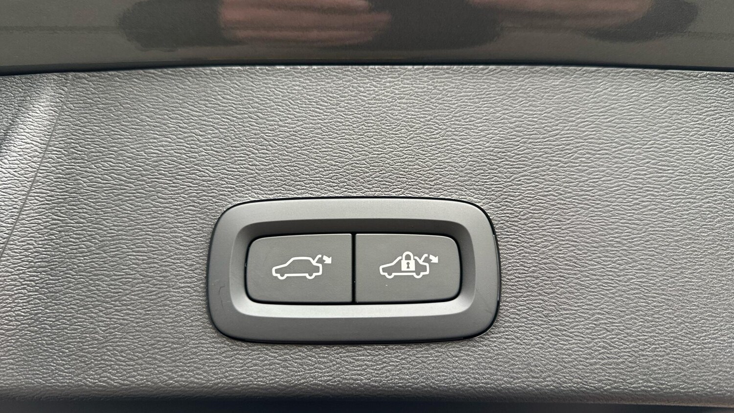 Used Volvo XC40 2025 for sale - 76561337: Photo 26