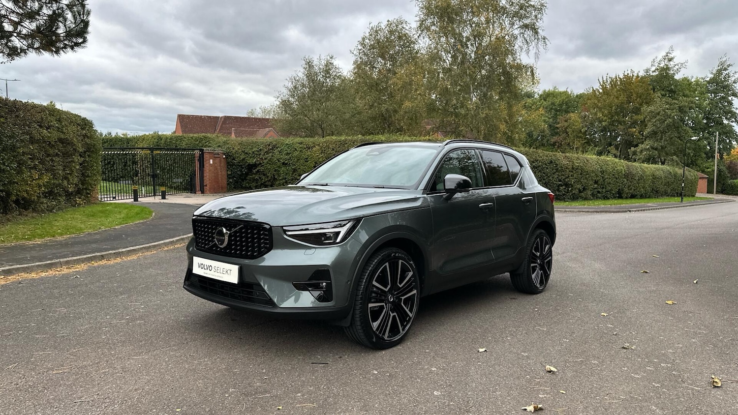 Used Volvo XC40 2025 for sale - 76561337: Photo 3