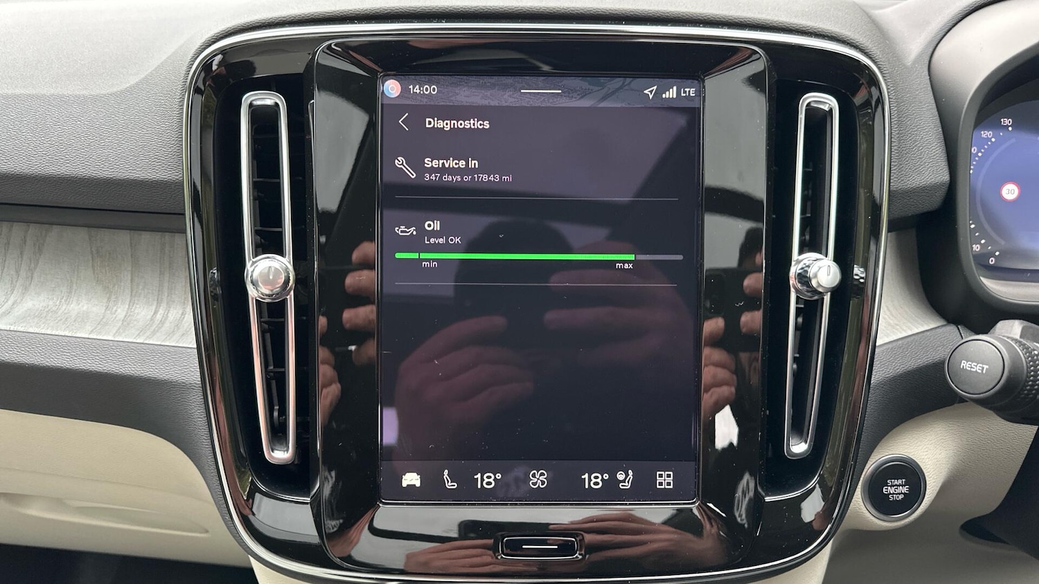 Used Volvo XC40 2025 for sale - 76561337: Photo 35