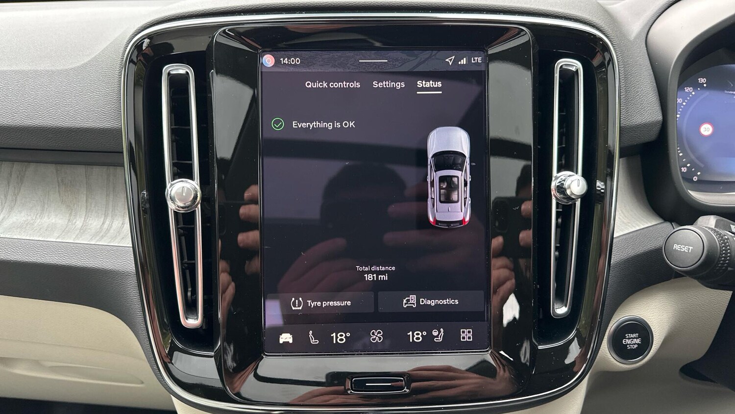 Used Volvo XC40 2025 for sale - 76561337: Photo 36