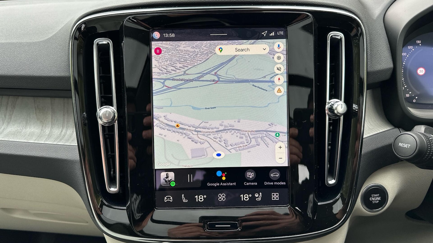 Used Volvo XC40 2025 for sale - 76561337: Photo 38