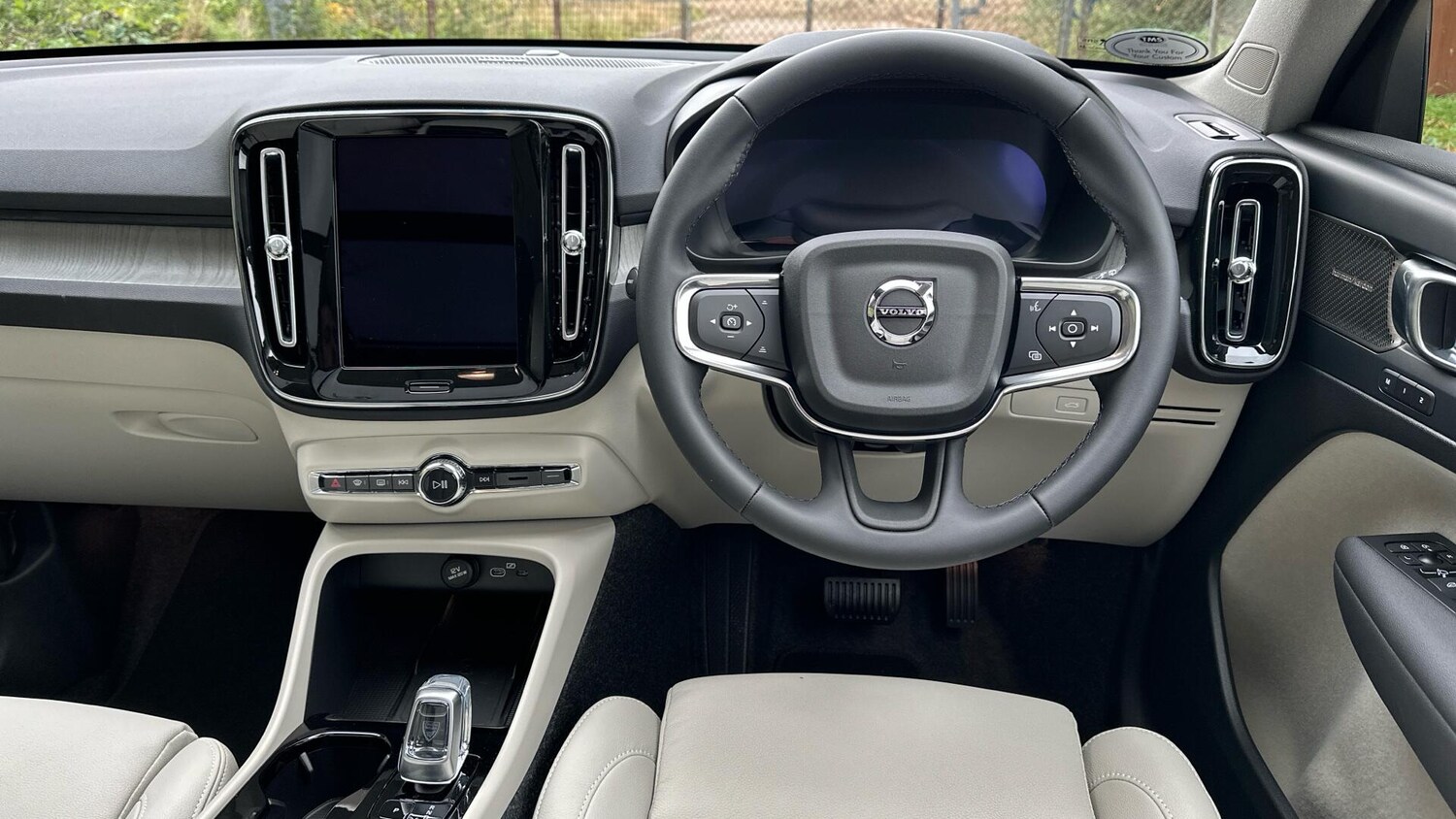 Used Volvo XC40 2025 for sale - 76561337: Photo 44