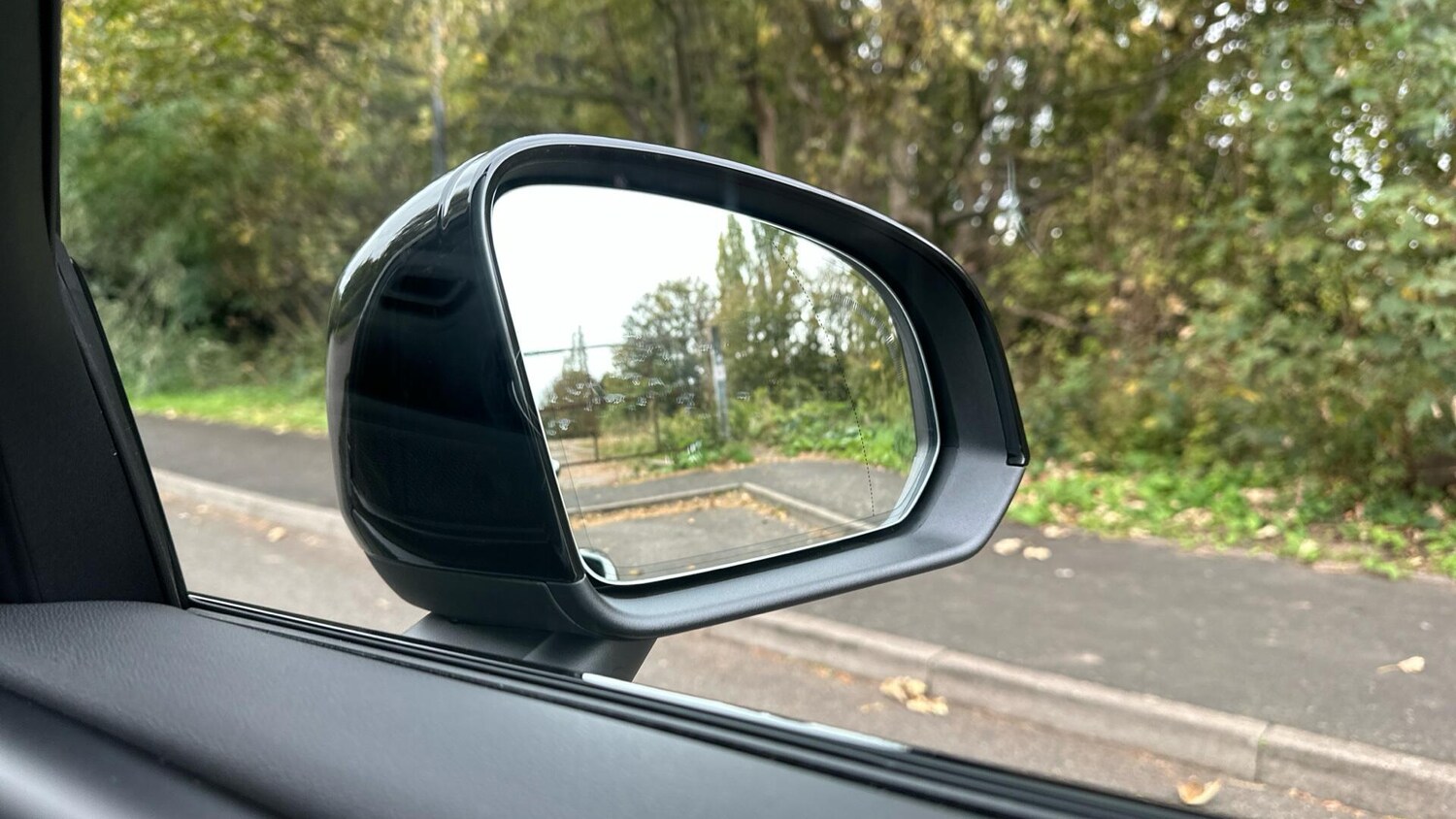 Used Volvo XC40 2025 for sale - 76561337: Photo 49