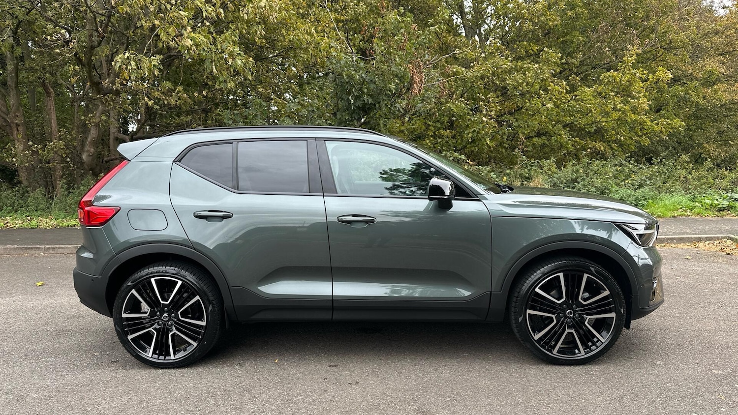 Used Volvo XC40 2025 for sale - 76561337: Photo 9