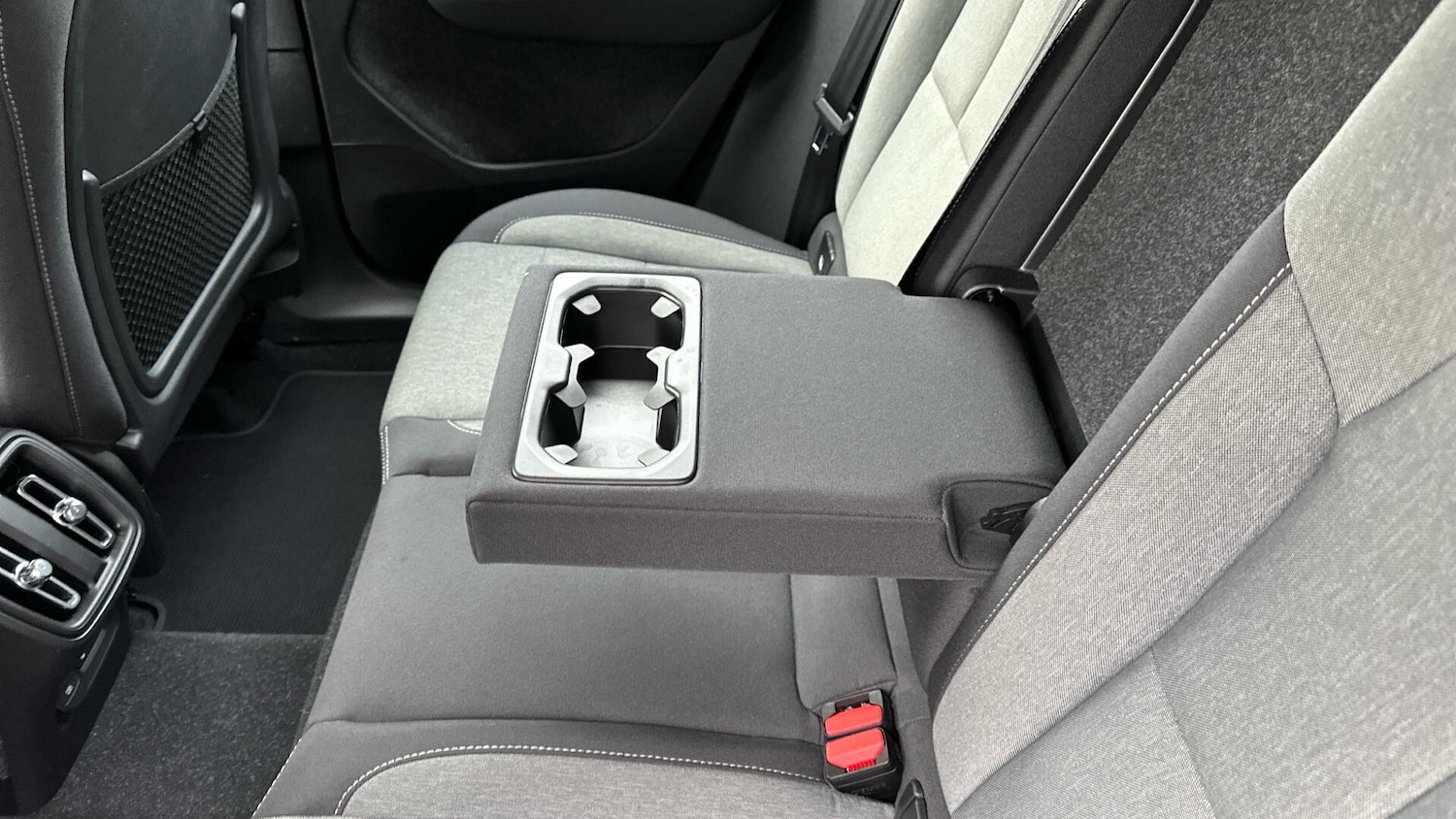 Used Volvo XC40 2022 for sale - 77216008: Photo 22