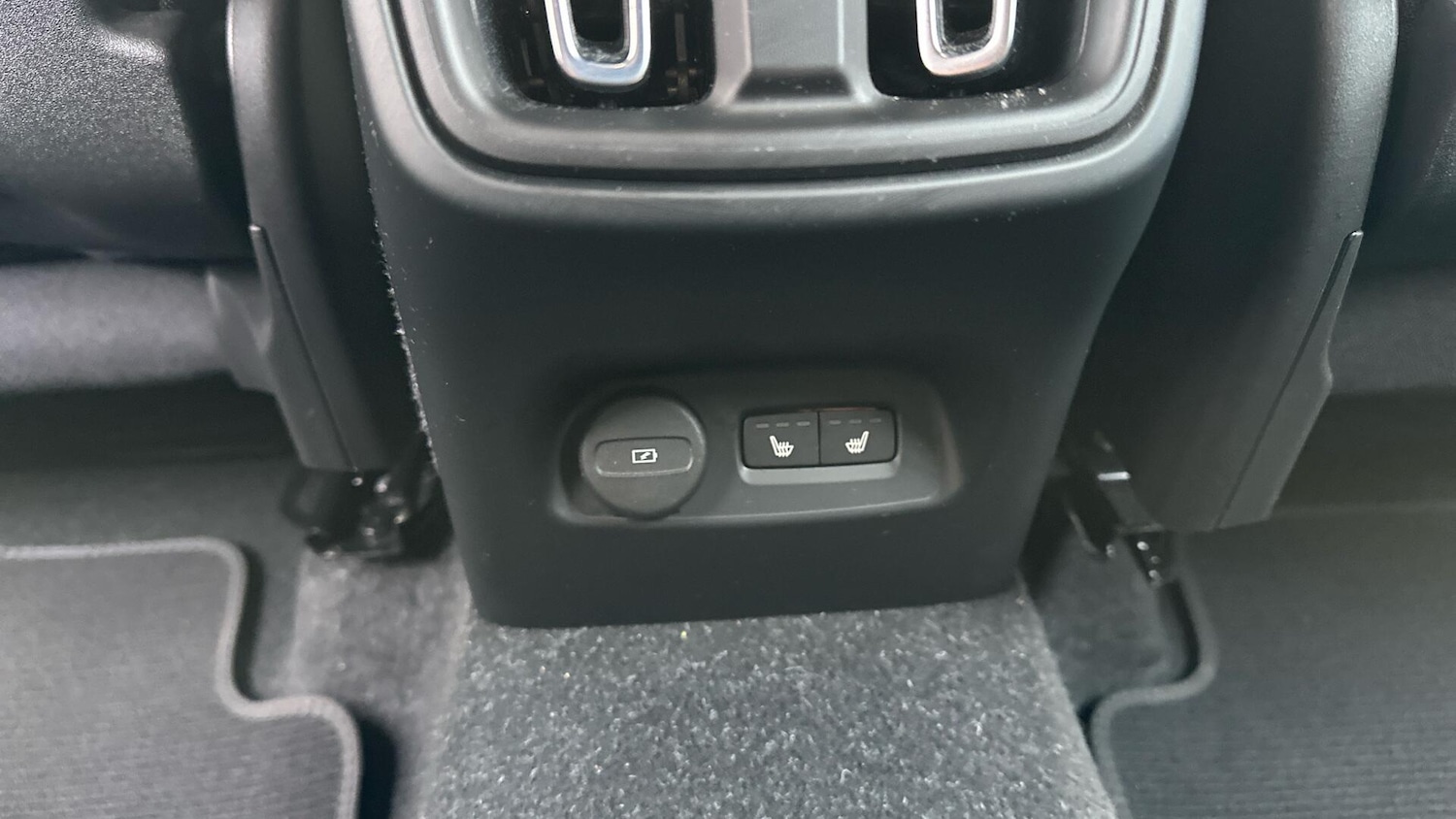 Used Volvo XC40 2022 for sale - 77216008: Photo 24