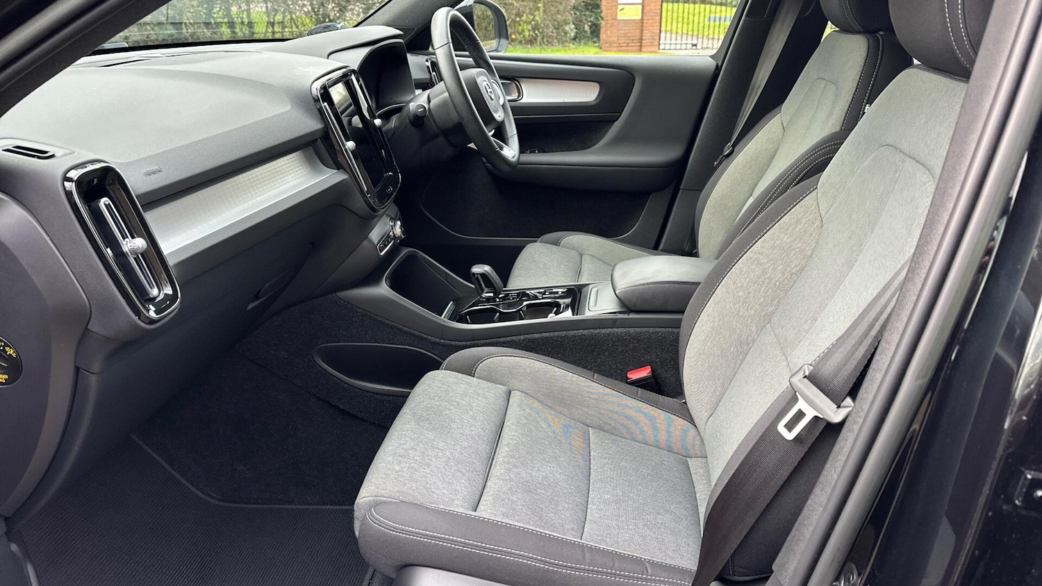 Used Volvo XC40 2022 for sale - 77216008: Photo 25