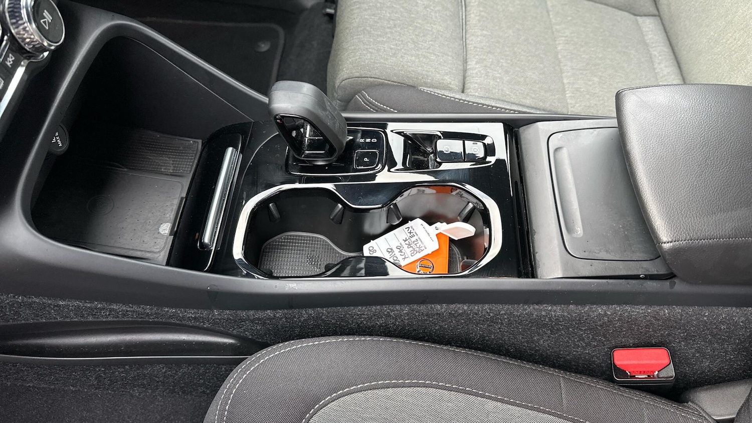 Used Volvo XC40 2022 for sale - 77216008: Photo 28