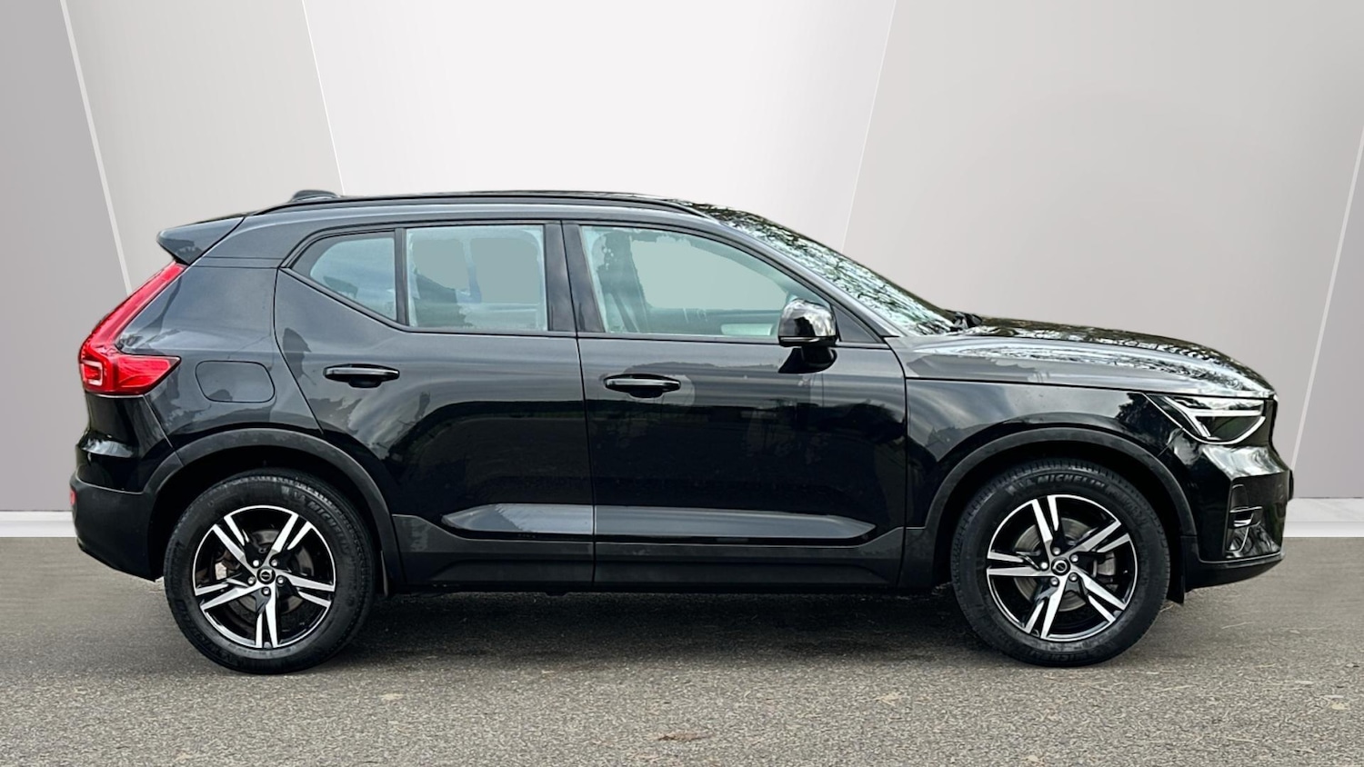 Used Volvo XC40 2022 for sale - 77216008: Photo 3