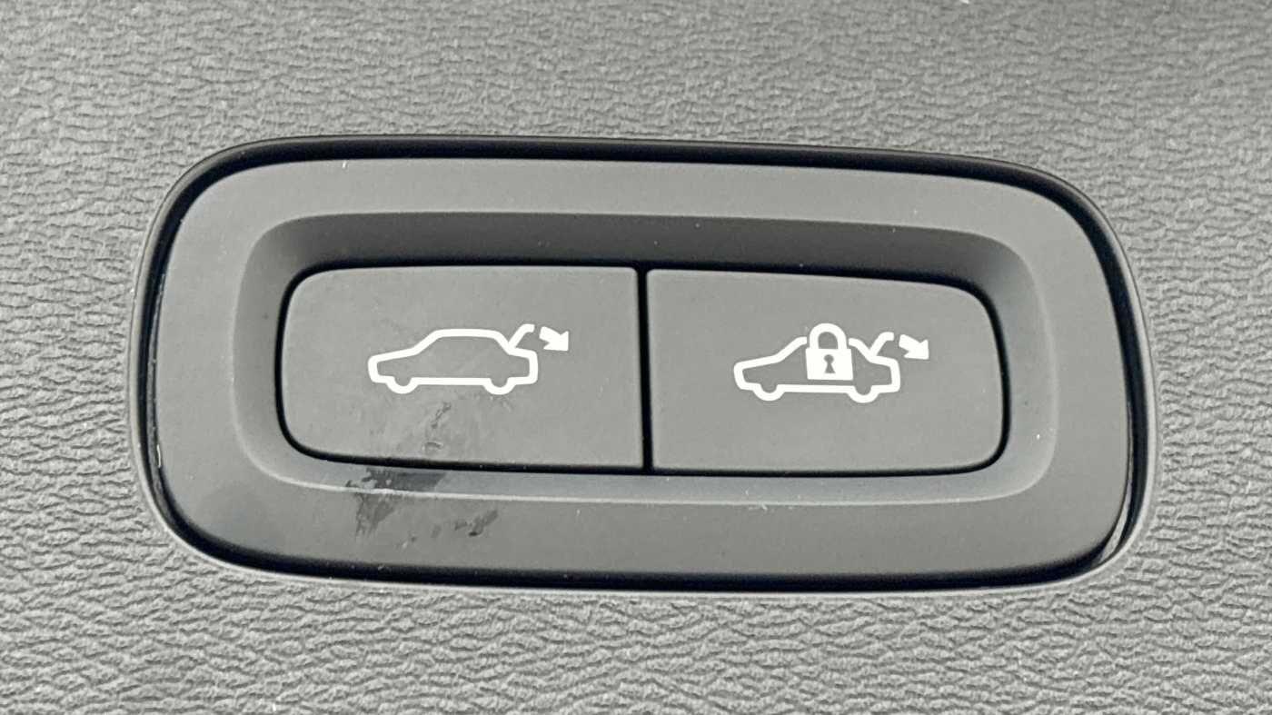 Used Volvo V60 2025 for sale - 77672934: Photo 18