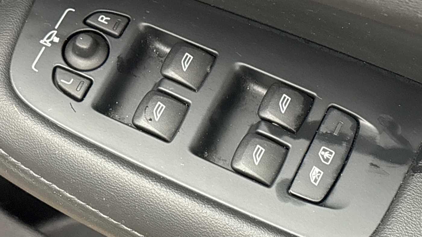 Used Volvo V60 2025 for sale - 77672934: Photo 24