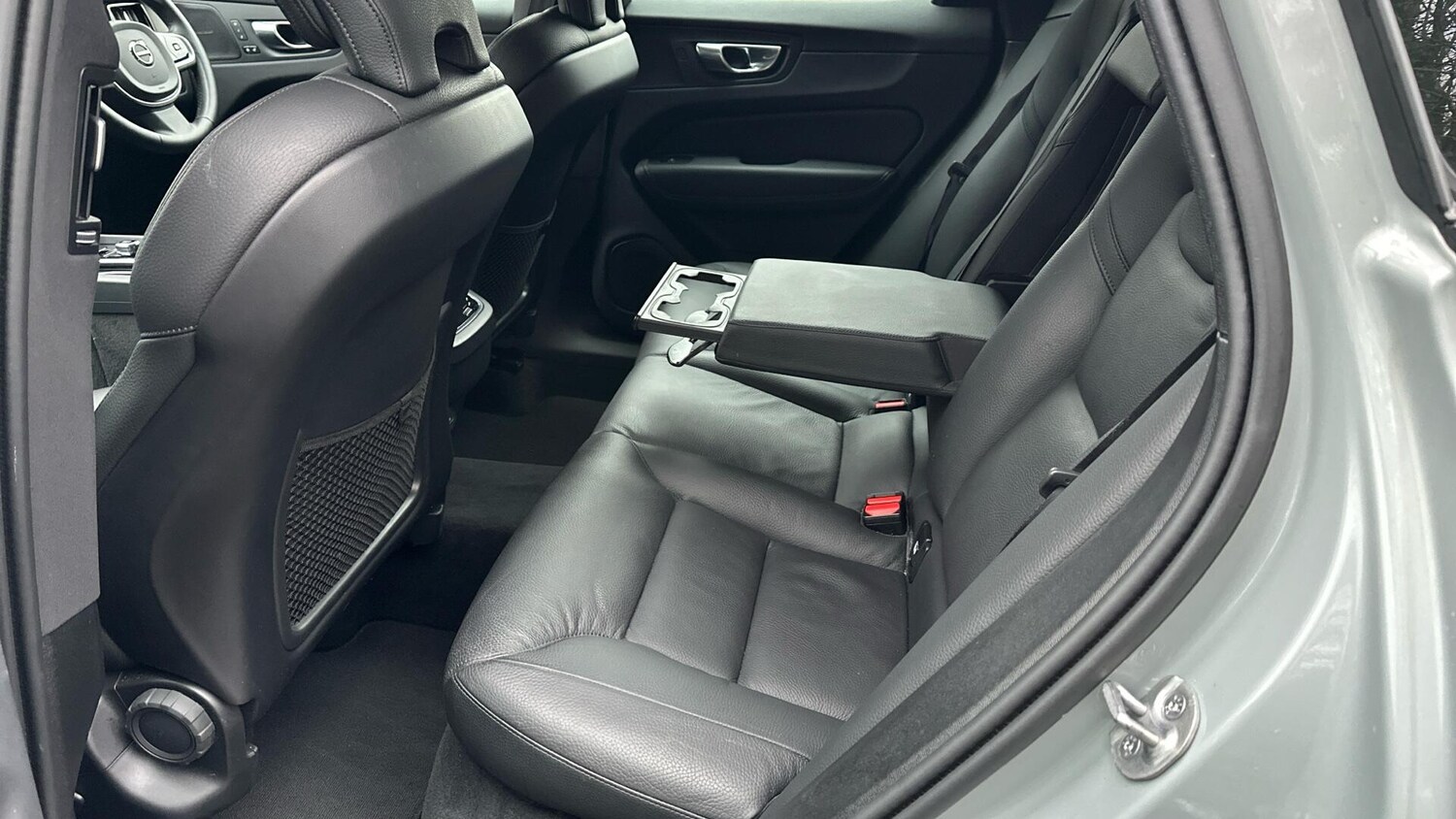 Used Volvo XC60 2024 for sale - 77672971: Photo 25