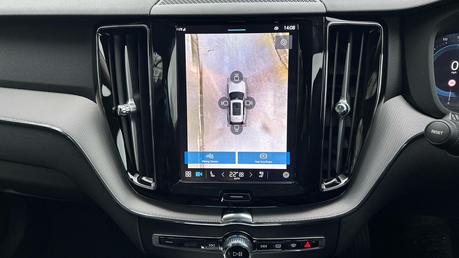 Used Volvo XC60 2024 for sale - 77672971: Photo 46