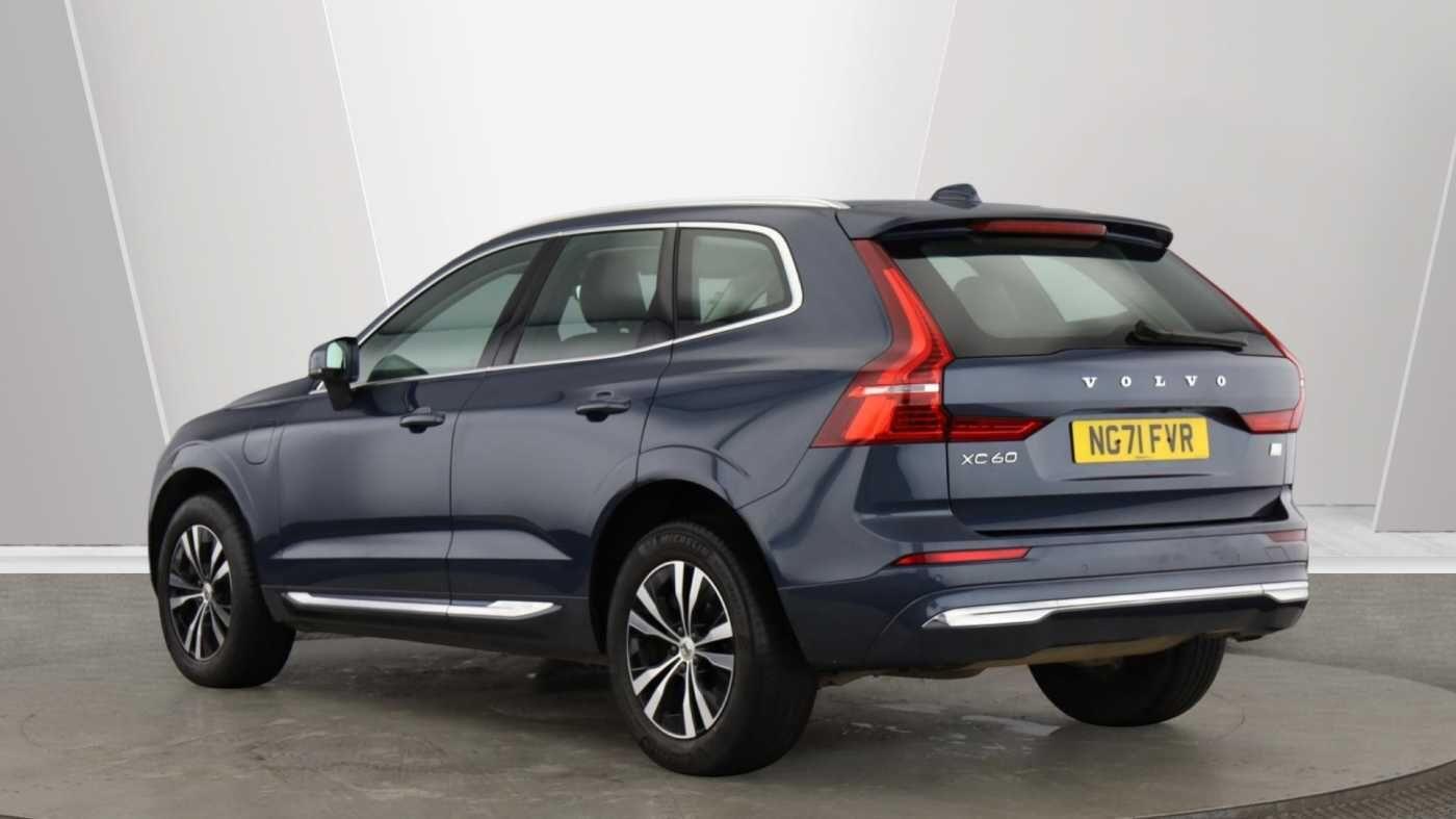Used Volvo XC60 2021 for sale - 78035019: Photo 3