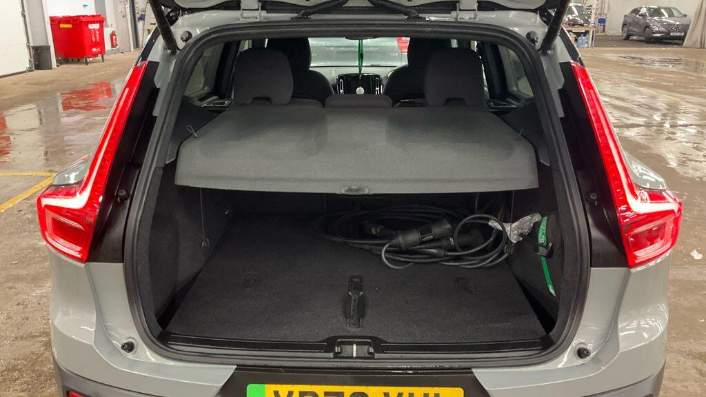 Used Volvo XC40 2023 for sale - 77376614: Photo 7