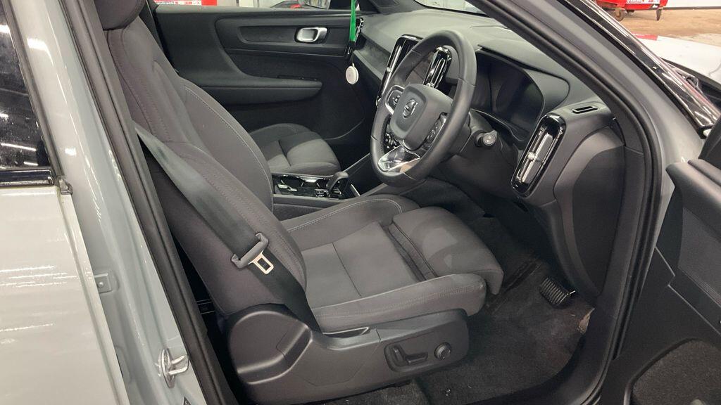 Used Volvo XC40 2023 for sale - 77376614: Photo 9