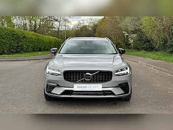 Used Volvo V90 2025 for sale - 76584519: Photo