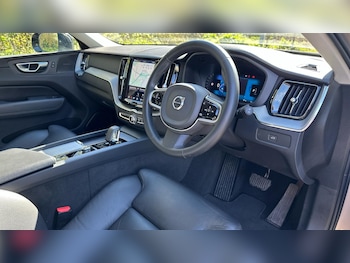 Used Volvo XC60 2023 for sale - 77993486: Photo