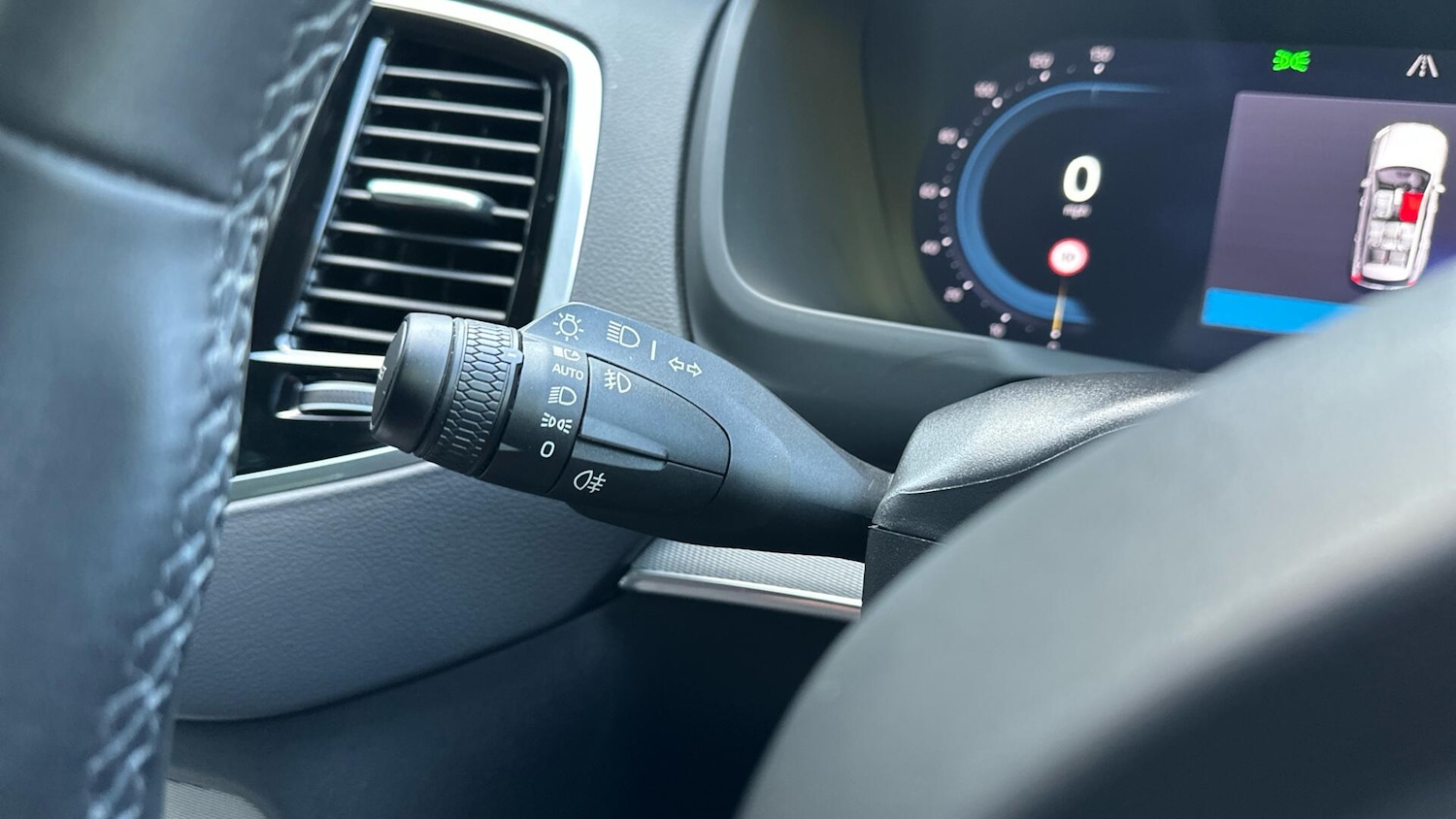 Used Volvo XC90 2023 for sale - 76912735: Photo 17