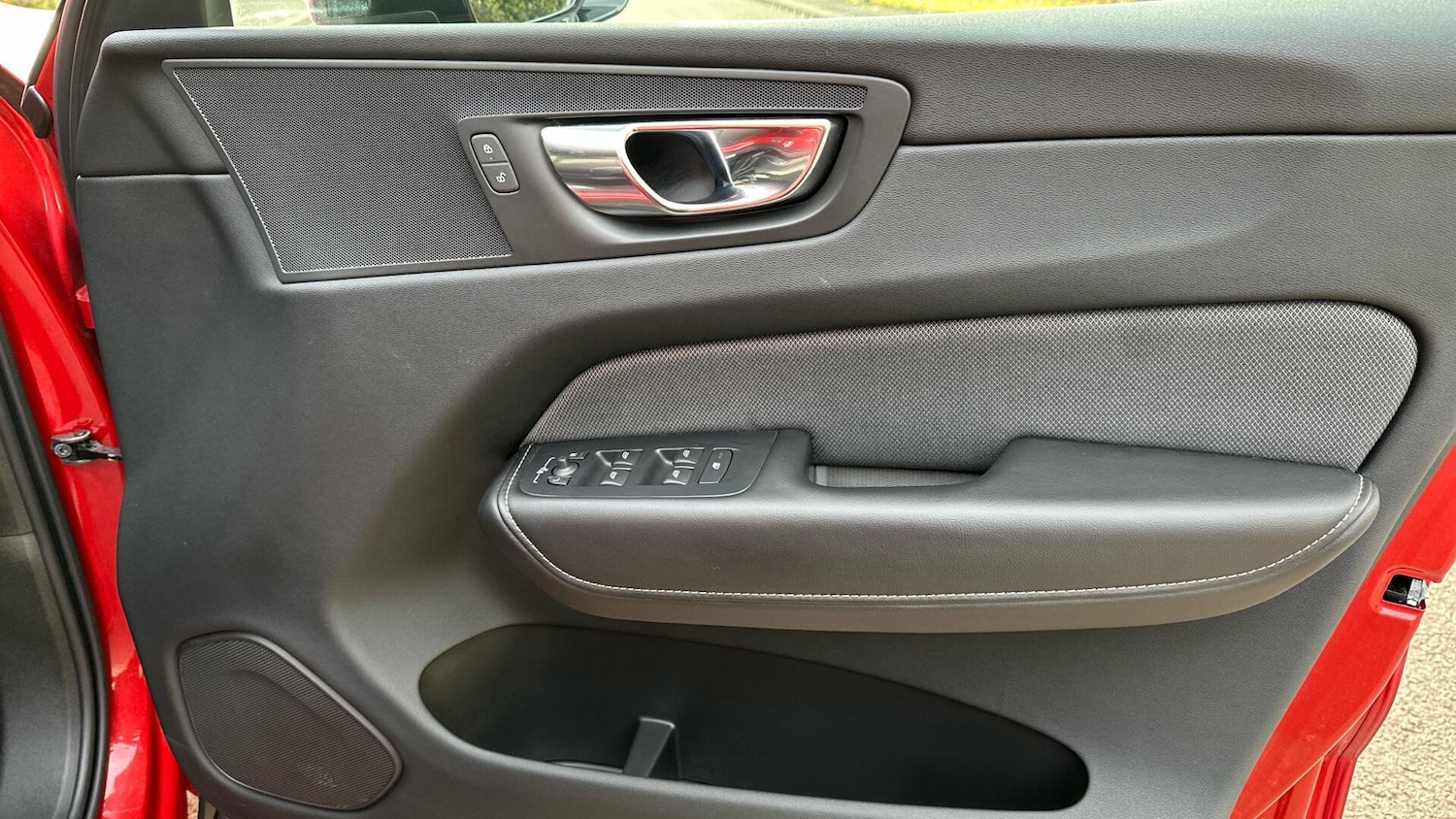 Used Volvo XC60 2022 for sale - 76337858: Photo 30