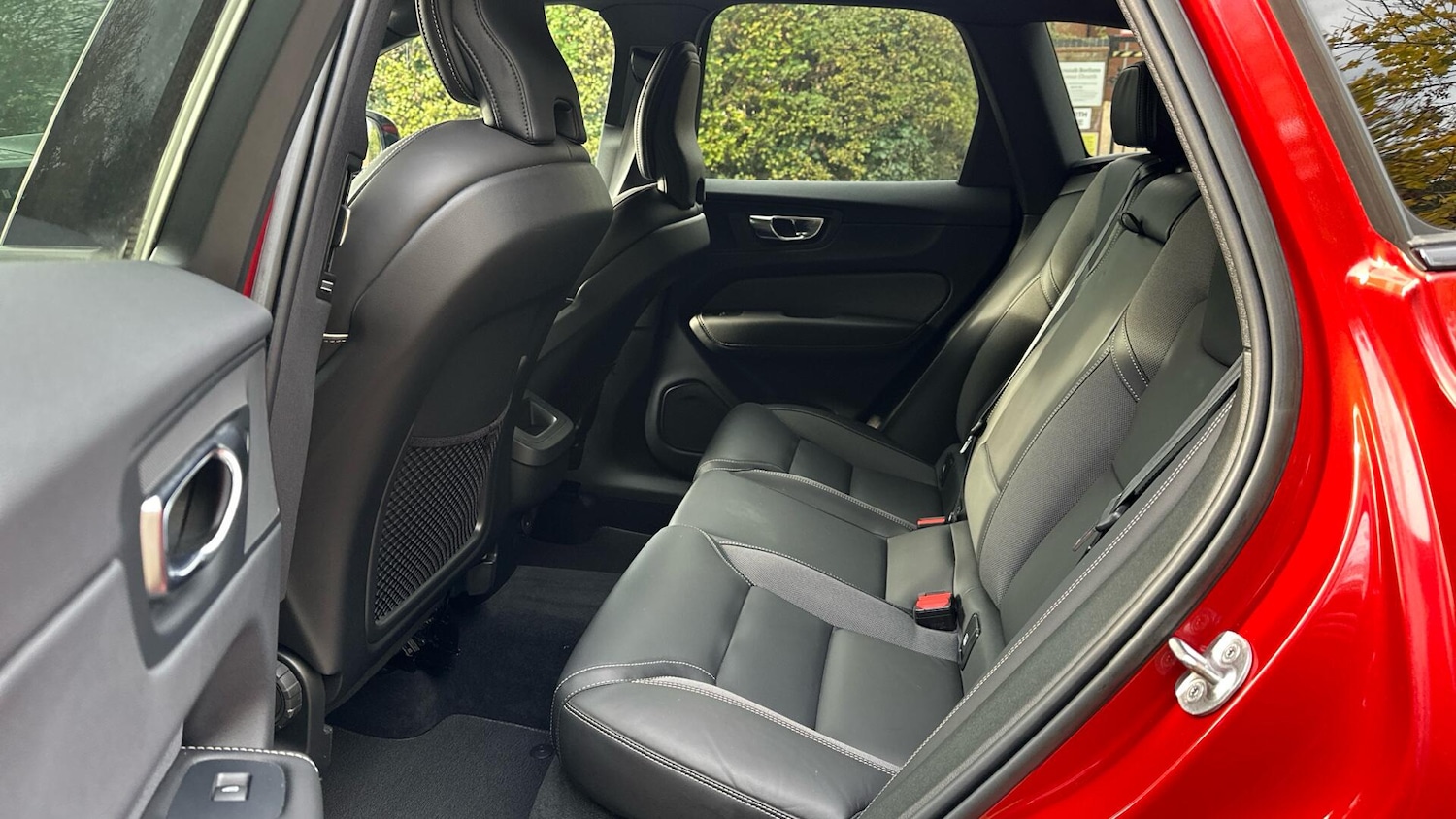 Used Volvo XC60 2022 for sale - 76337858: Photo 33