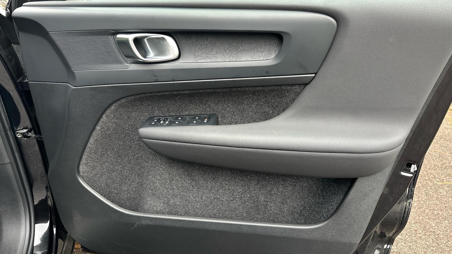 Used Volvo C40 2023 for sale - 76337275: Photo 30