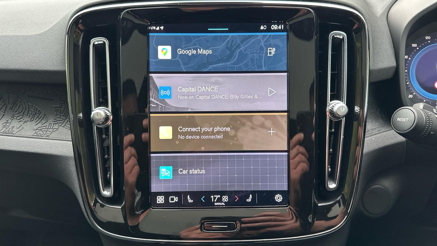 Used Volvo C40 2023 for sale - 76337275: Photo 39