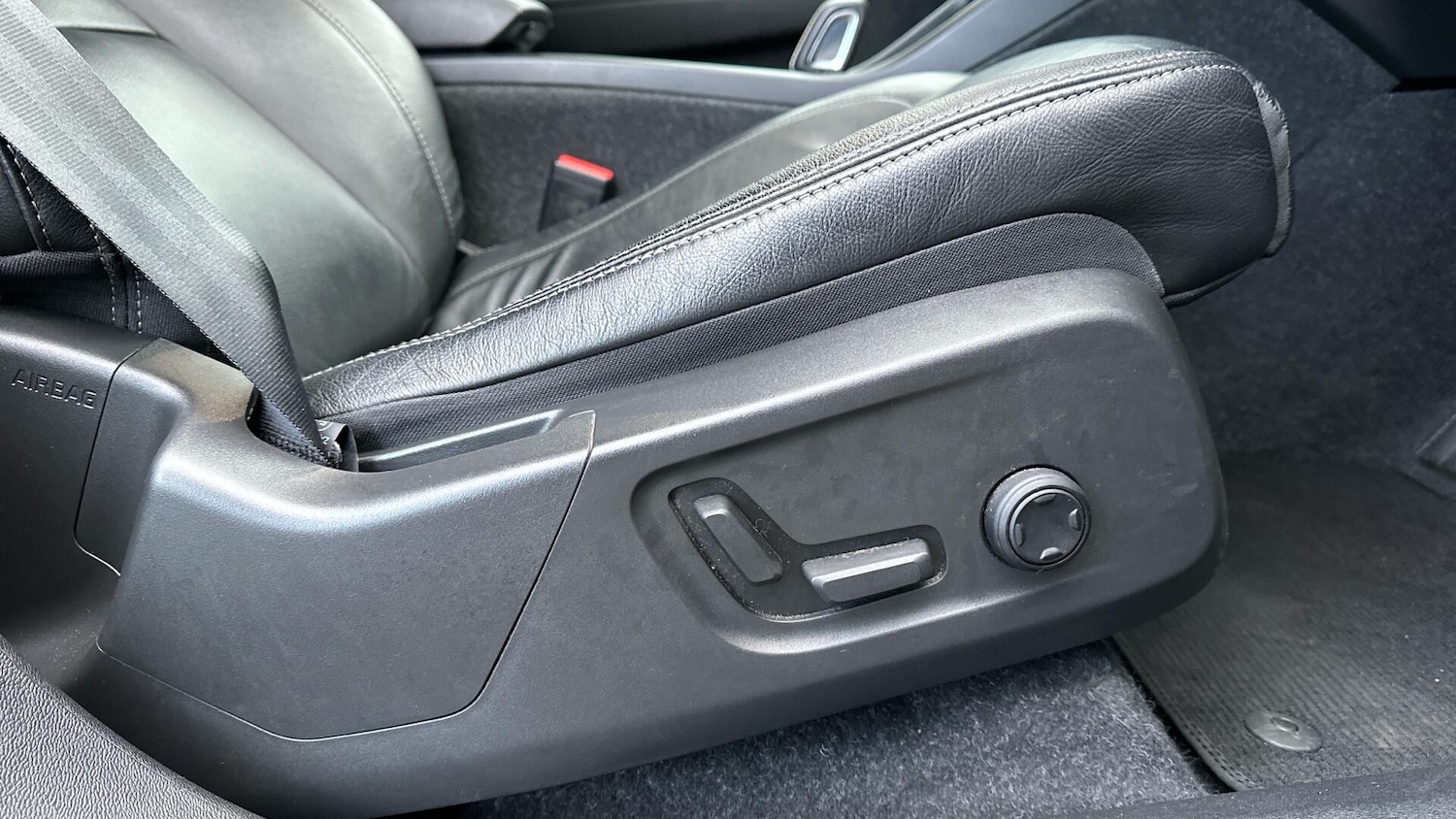 Used Volvo XC40 2021 for sale - 77081309: Photo 42