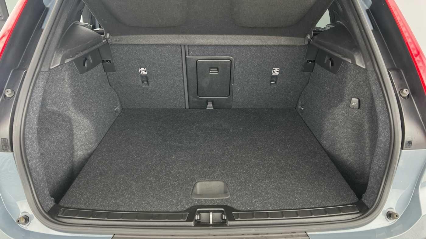 Used Volvo XC40 2022 for sale - 77672979: Photo 5