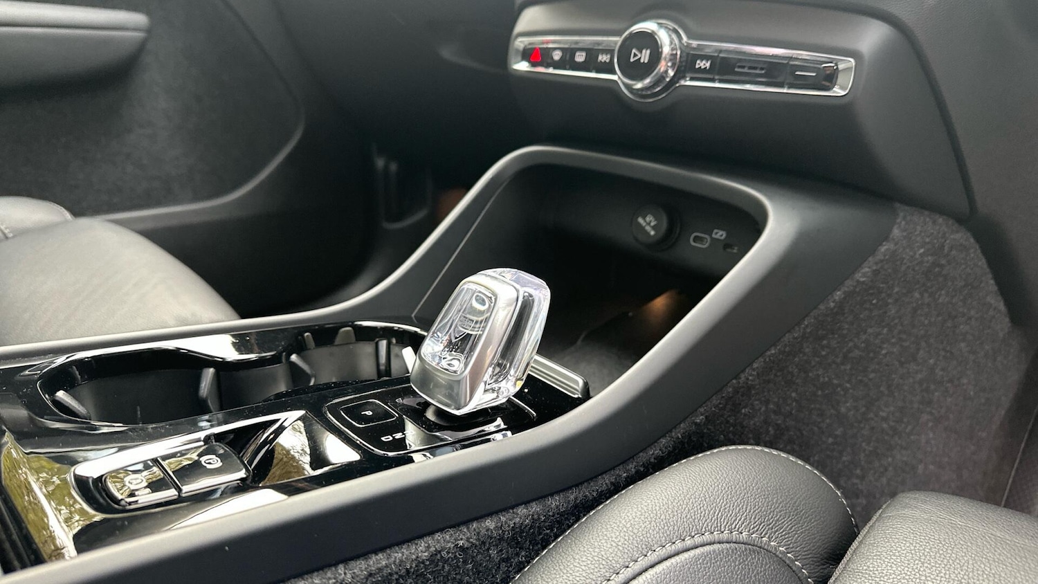 Used Volvo XC40 2024 for sale - 76336632: Photo 14