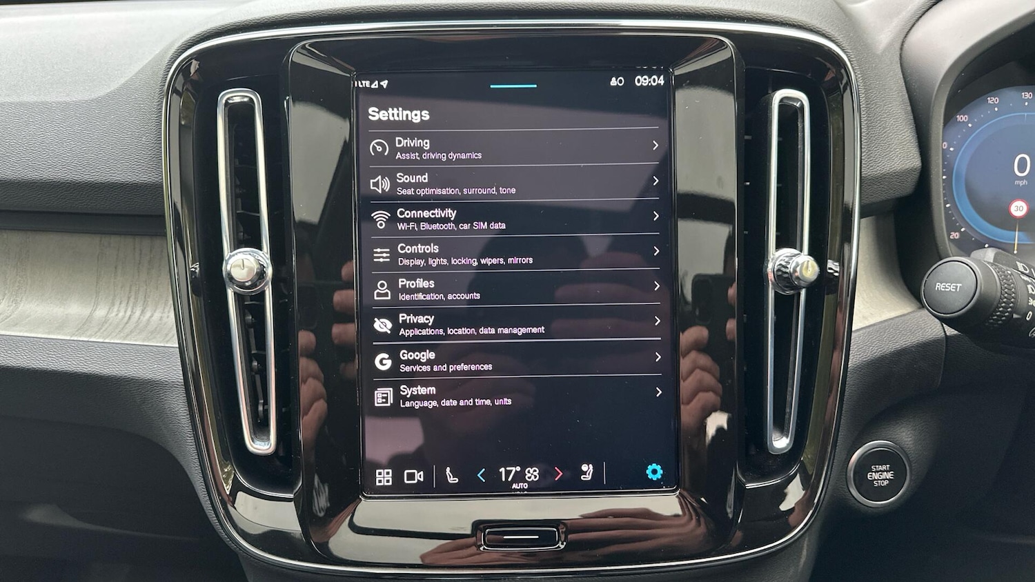 Used Volvo XC40 2024 for sale - 76336632: Photo 37