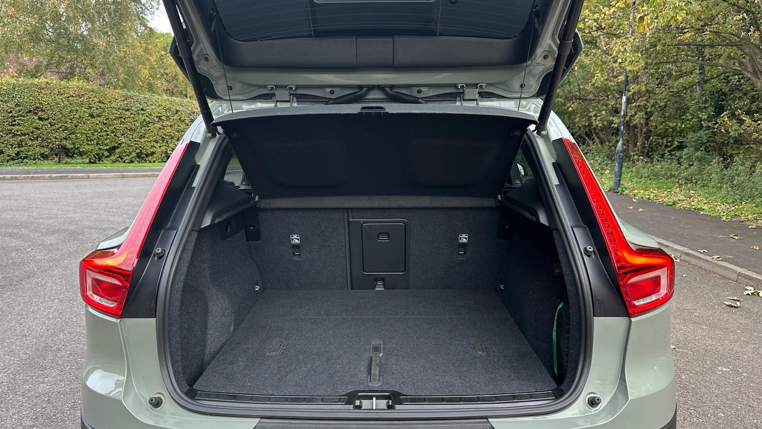 Used Volvo XC40 2024 for sale - 76336632: Photo 44