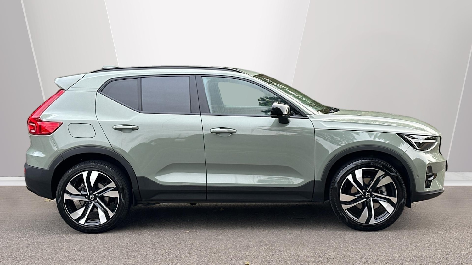 Used Volvo XC40 2024 for sale - 76336632: Photo 8