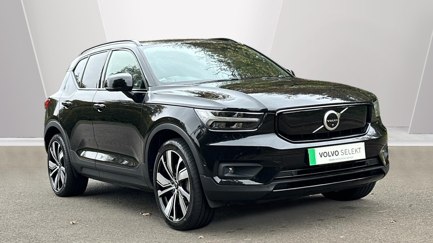 Used Volvo XC40 2021 for sale - 76337839: Photo 1