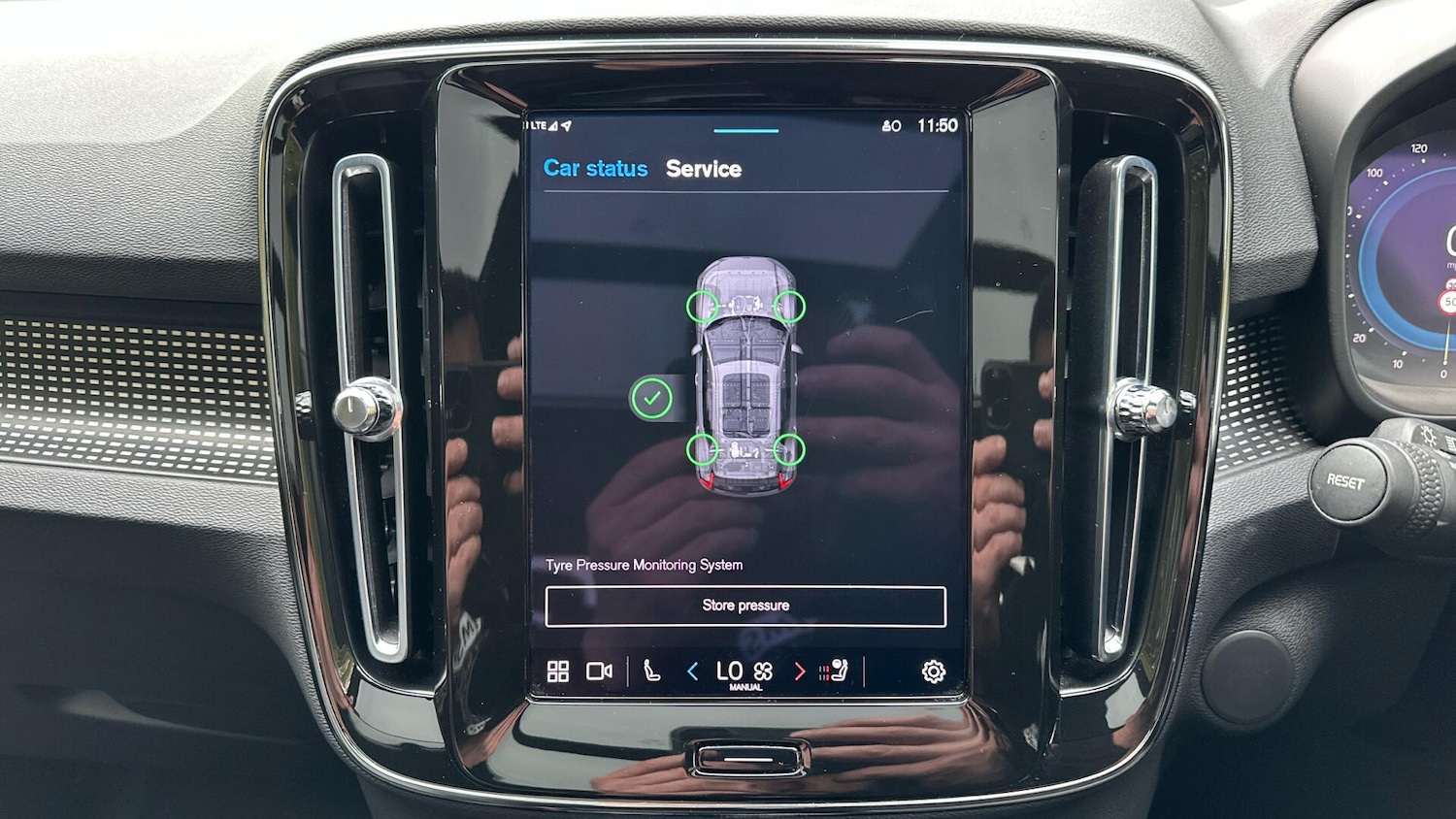 Used Volvo XC40 2021 for sale - 76337839: Photo 15